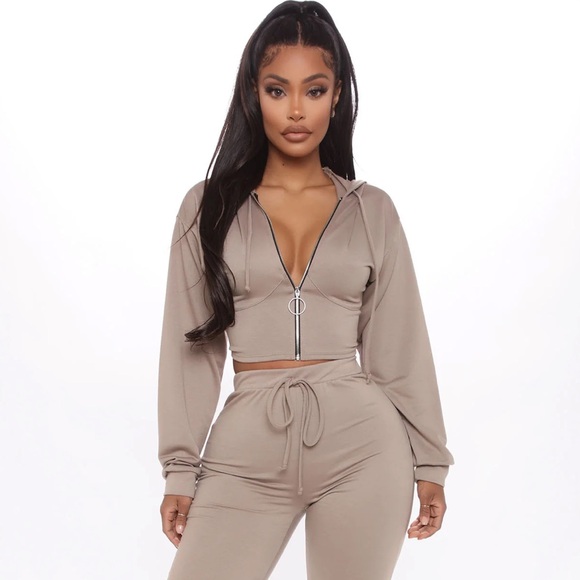 FN Cropped Zip Hoodie - Picture 2 of 5